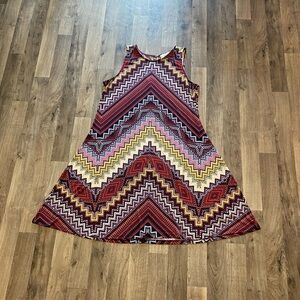 Jones Studio Swing Dress Size Large Chevron Red Sleeveless